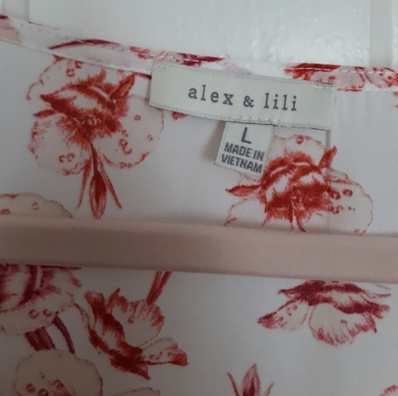 Womens blouse - Picture 2 of 2